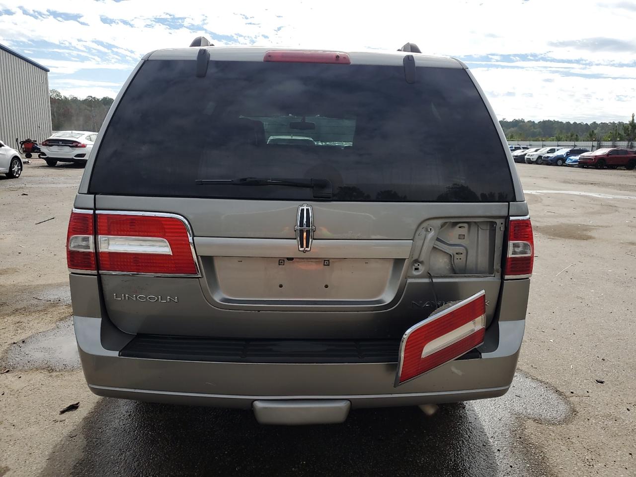 2008 Lincoln Navigator VIN: 5LMFU28538LJ03667 Lot: 81411635