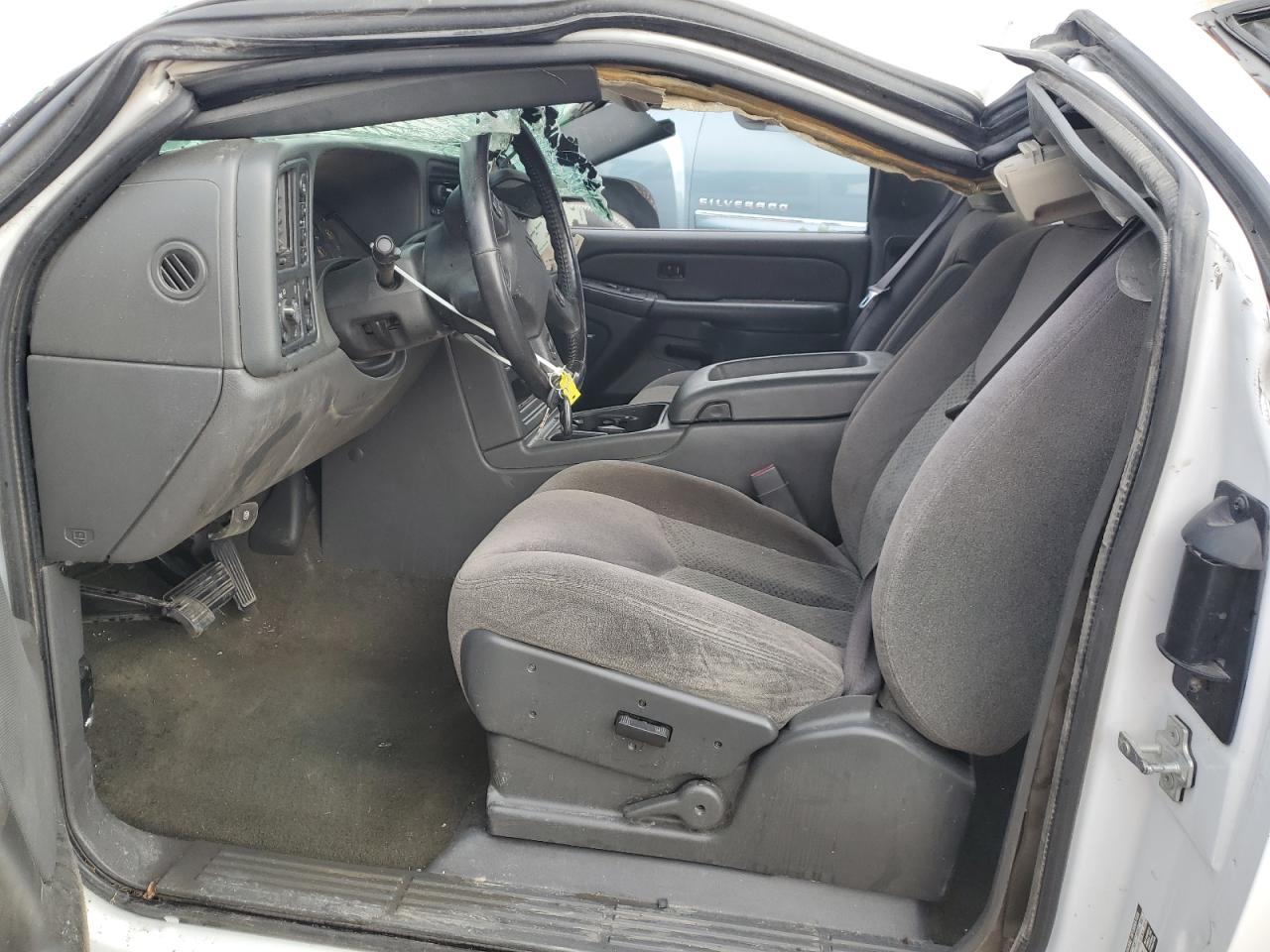 2005 Chevrolet Silverado K1500 VIN: 2GCEK19B251270661 Lot: 81614315