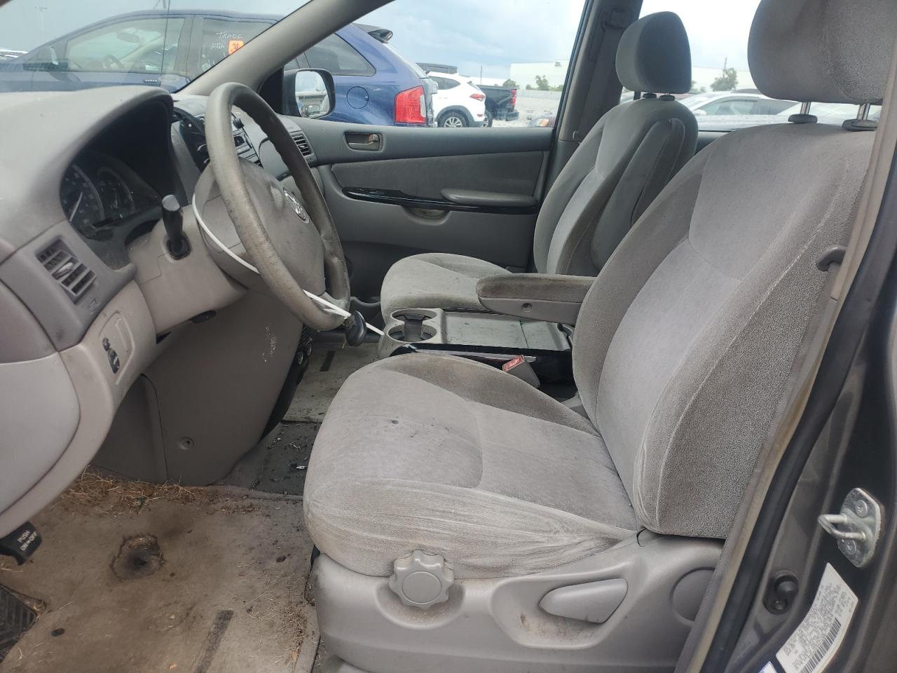 2004 Toyota Sienna Ce VIN: 5TDZA23C64S182652 Lot: 81262185