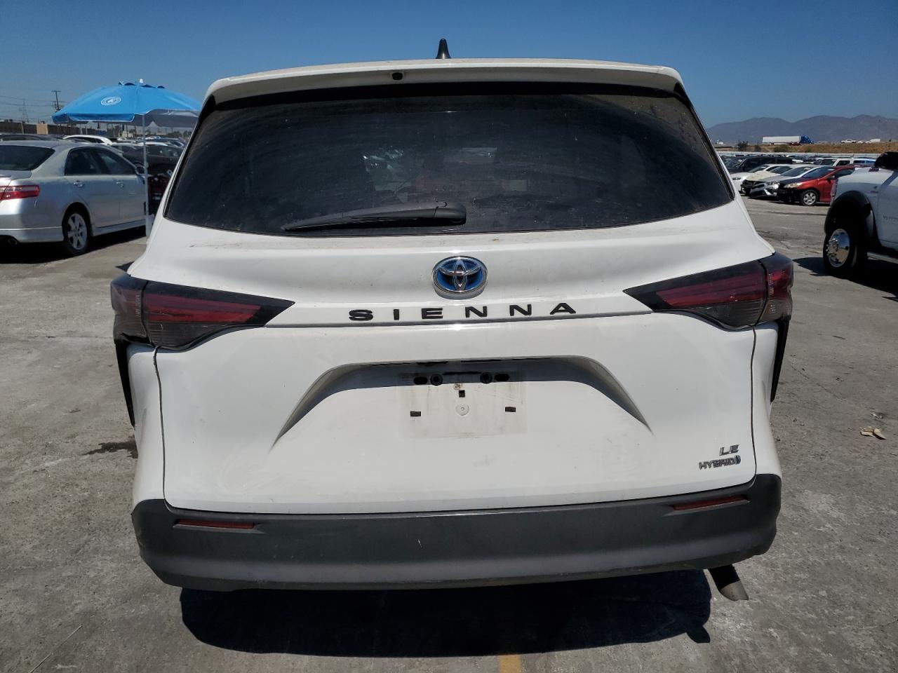 2021 Toyota Sienna Le VIN: 5TDKRKEC9MS042179 Lot: 71556915