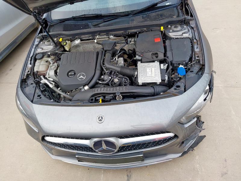 2018 MERCEDES-BENZ A 200 AMG LINE PREMIUM AU 