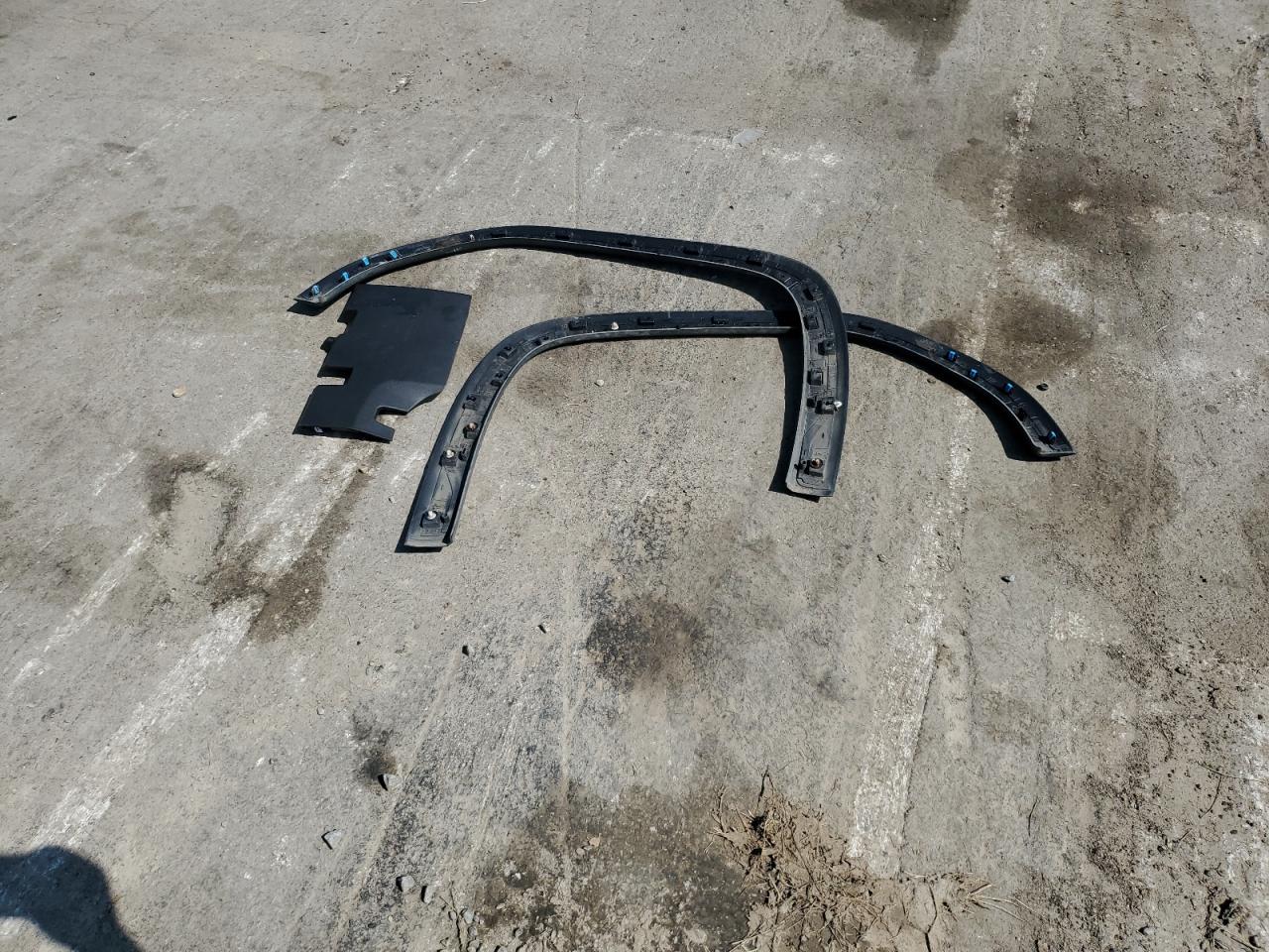 2025 GMC Sierra K1500 Sle VIN: 1GTRUBED3SZ153439 Lot: 80093265