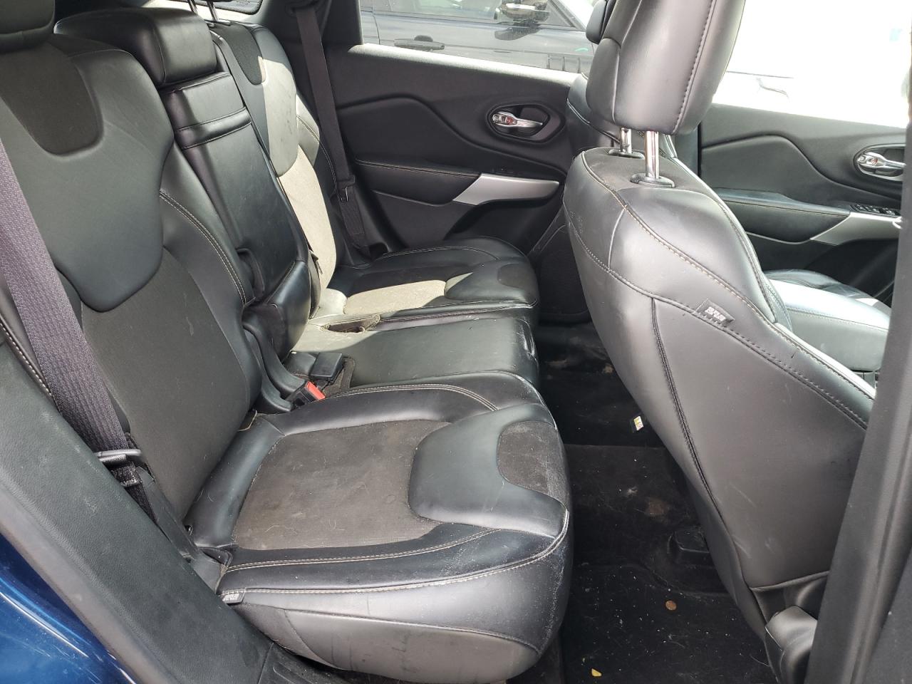 2018 Jeep Cherokee Latitude Plus VIN: 1C4PJLLB0JD584467 Lot: 83855795