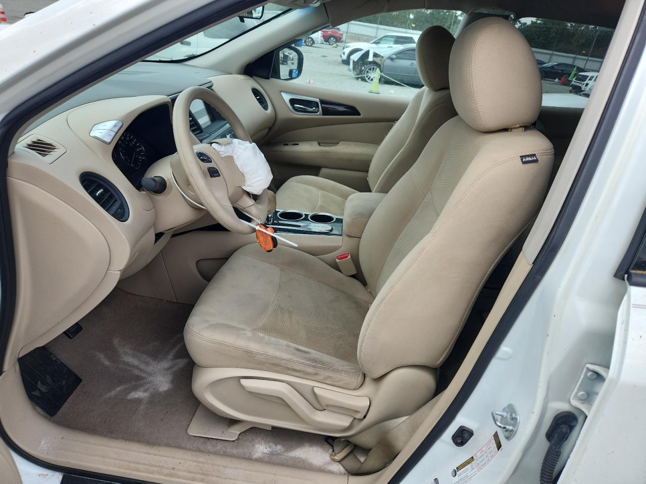 2015 Nissan Pathfinder S VIN: 5N1AR2MN6FC668755 Lot: 82033275