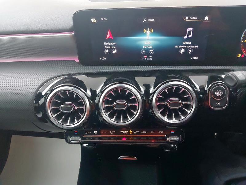2023 MERCEDES-BENZ A 200 AMG LINE EXECUTIVE 