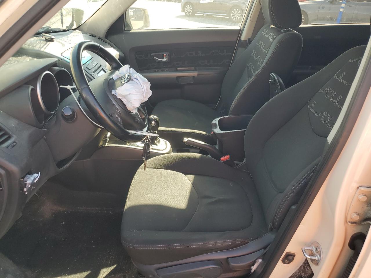 2013 Kia Soul + VIN: KNDJT2A69D7553530 Lot: 71723835
