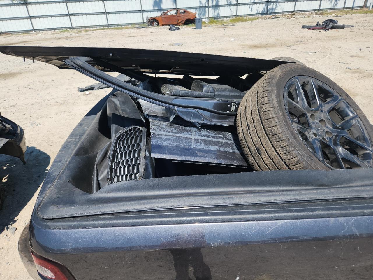 2021 Ram 1500 Laramie VIN: 1C6SRFJT3MN742337 Lot: 71907835