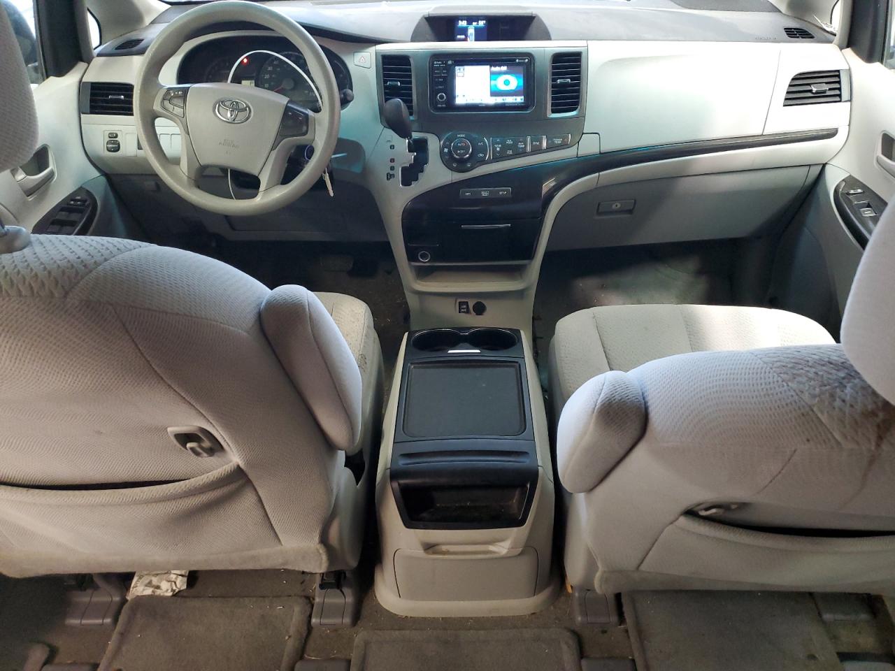 2013 Toyota Sienna Le VIN: 5TDJK3DC6DS060761 Lot: 81747005