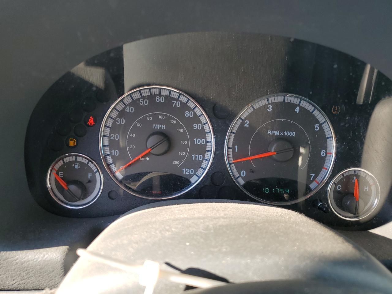 2005 Jeep Liberty Limited VIN: 1J8GL58K85W672524 Lot: 69864245