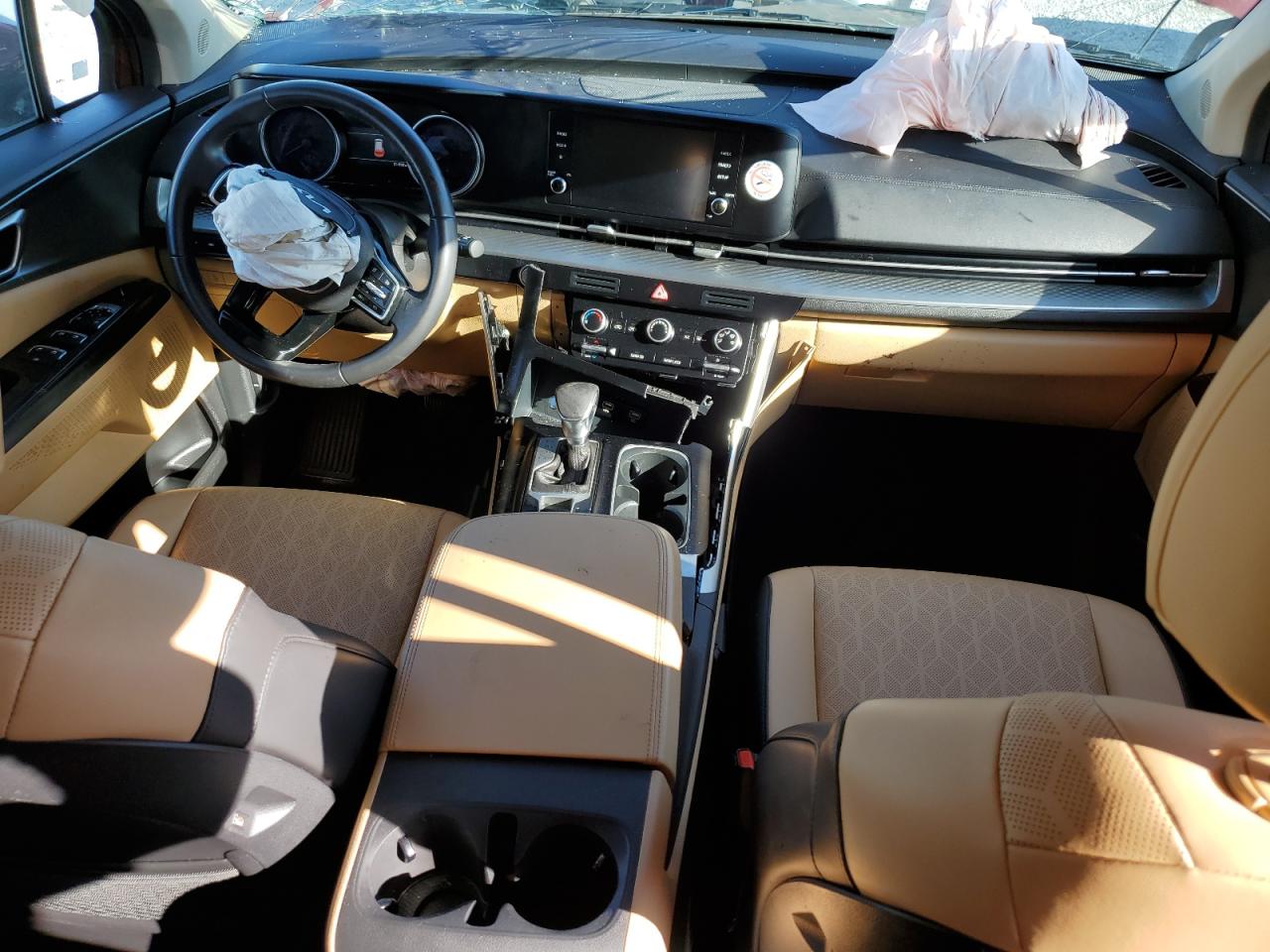 2024 Kia Carnival Lx VIN: KNDNB4H39R6387311 Lot: 84211225