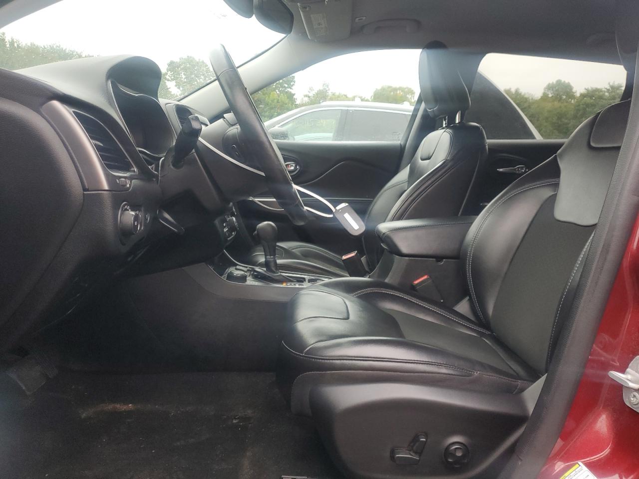 2019 Jeep Cherokee Latitude Plus VIN: 1C4PJMLX5KD480768 Lot: 81511865