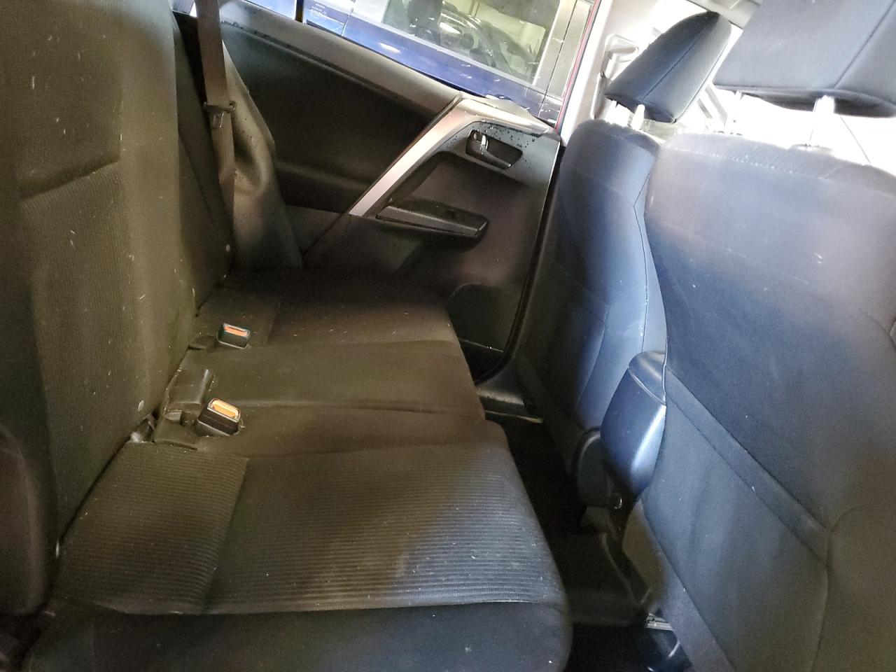 2017 Toyota Rav4 Le VIN: JTMBFREVXHJ122256 Lot: 81489365