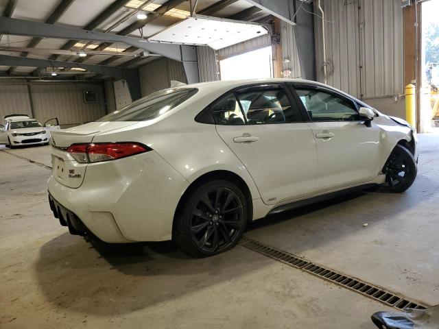  TOYOTA COROLLA 2024 Белы