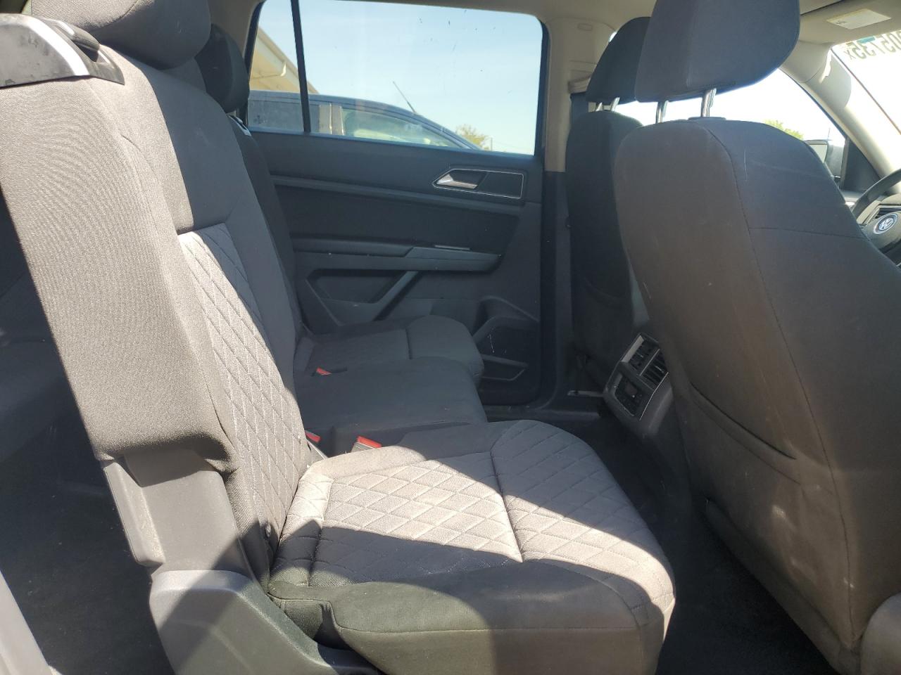 2018 Volkswagen Atlas VIN: 1V2HR2CA1JC514950 Lot: 71905735