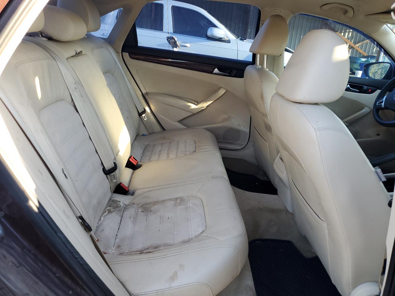 2012 Volkswagen Passat Sel VIN: 1VWCN7A30CC034214 Lot: 81192425