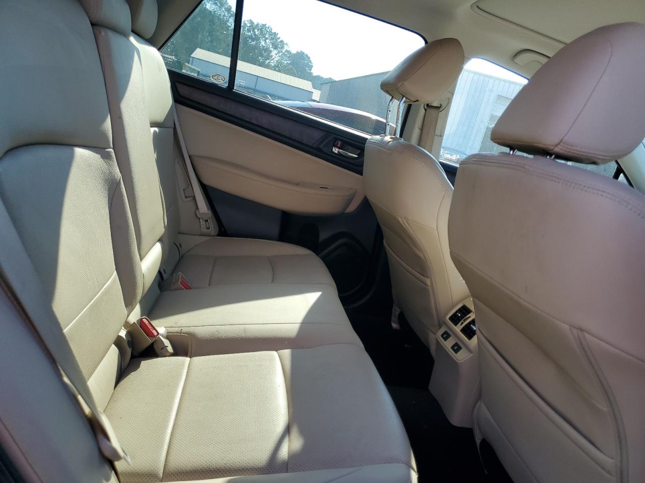 2016 Subaru Outback 2.5I Limited VIN: 4S4BSBNC2G3287072 Lot: 81338365