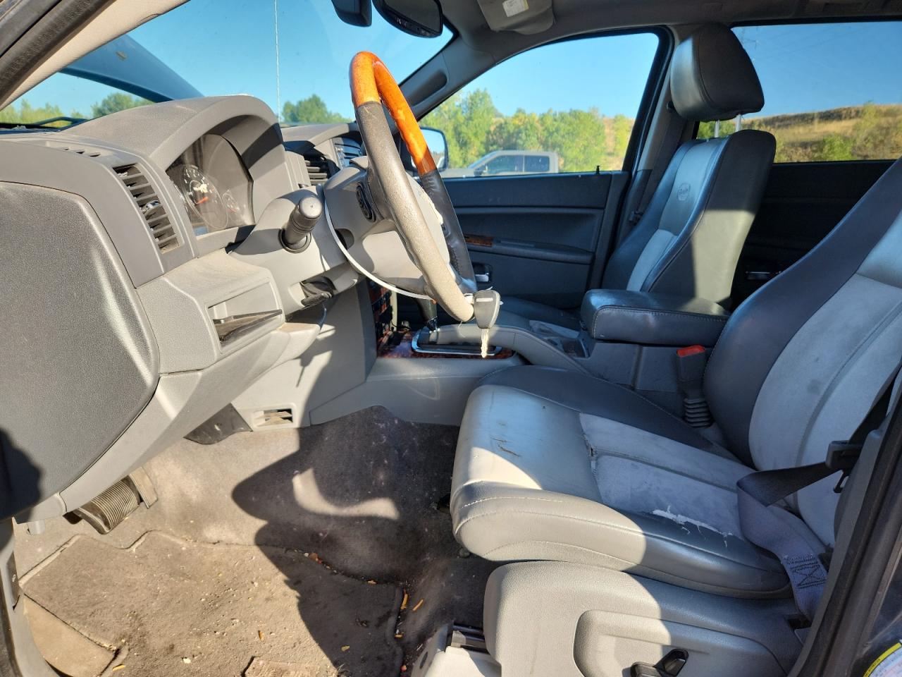 2007 Jeep Grand Cherokee Overland VIN: 1J8HR68237C601454 Lot: 81589015