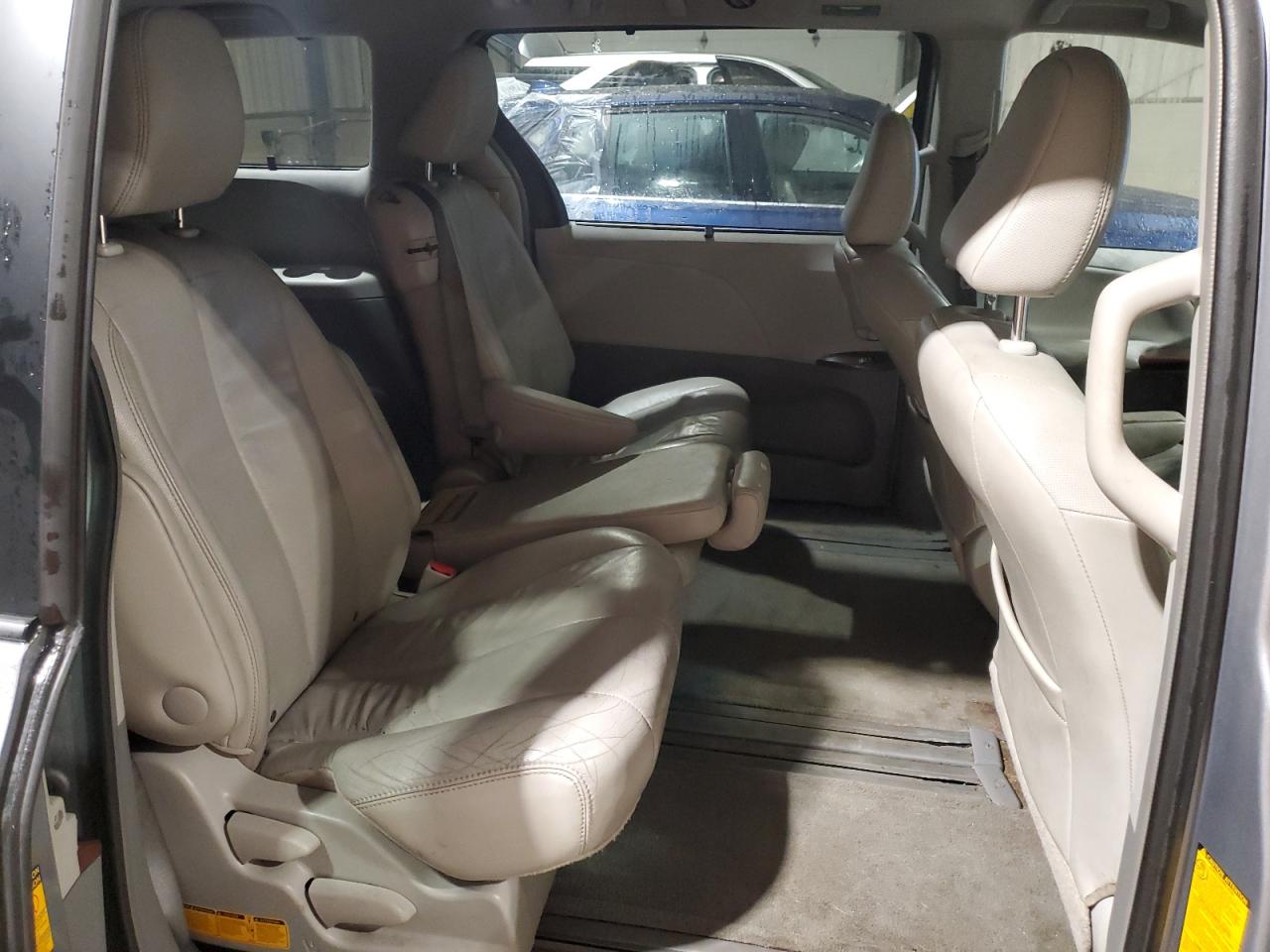 2013 Toyota Sienna Xle VIN: 5TDYK3DCXDS294805 Lot: 83762155