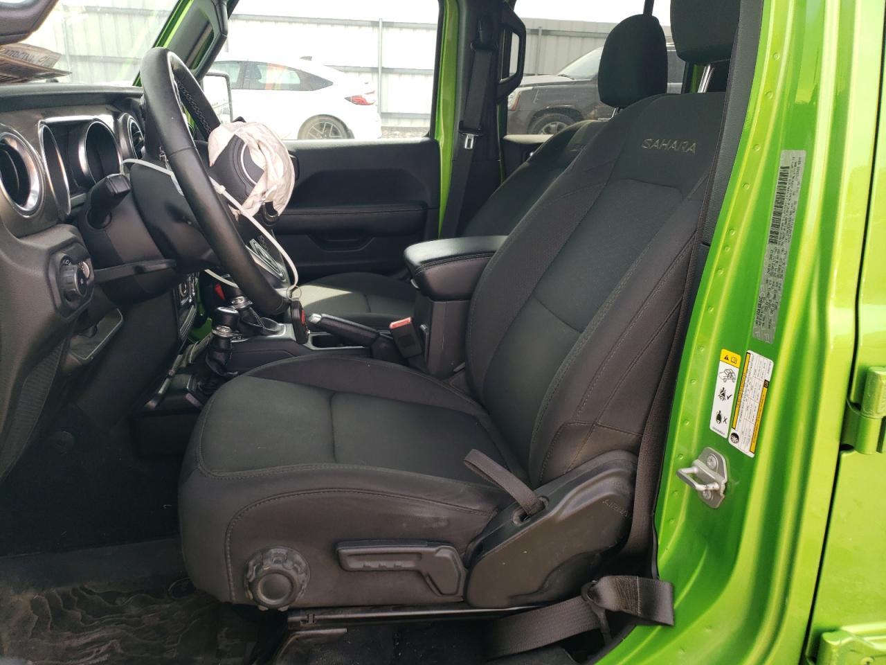 2018 Jeep Wrangler Unlimited Sahara VIN: 1C4HJXEG4JW327403 Lot: 83883915