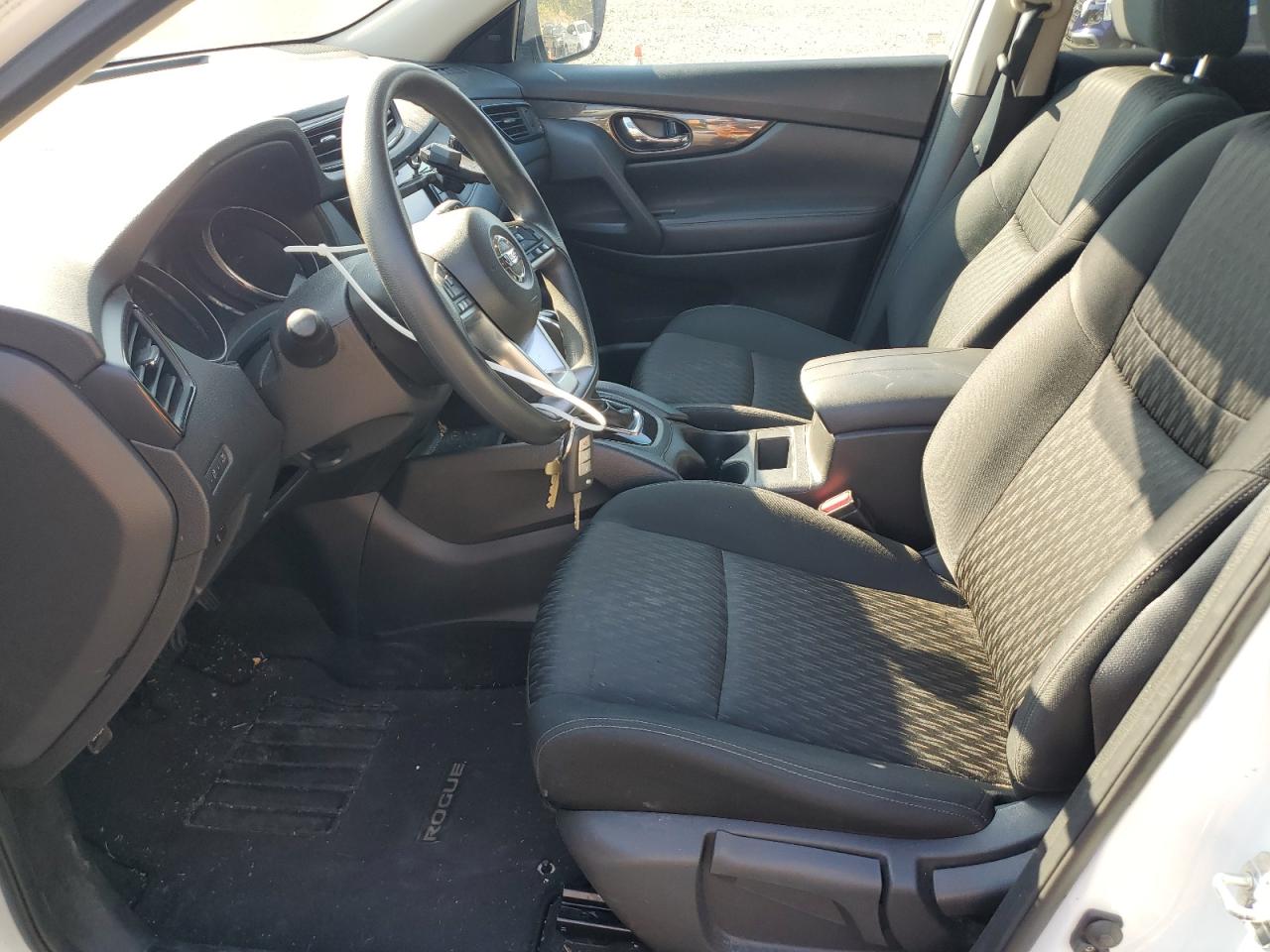 2018 Nissan Rogue S VIN: KNMAT2MV0JP567959 Lot: 81203685