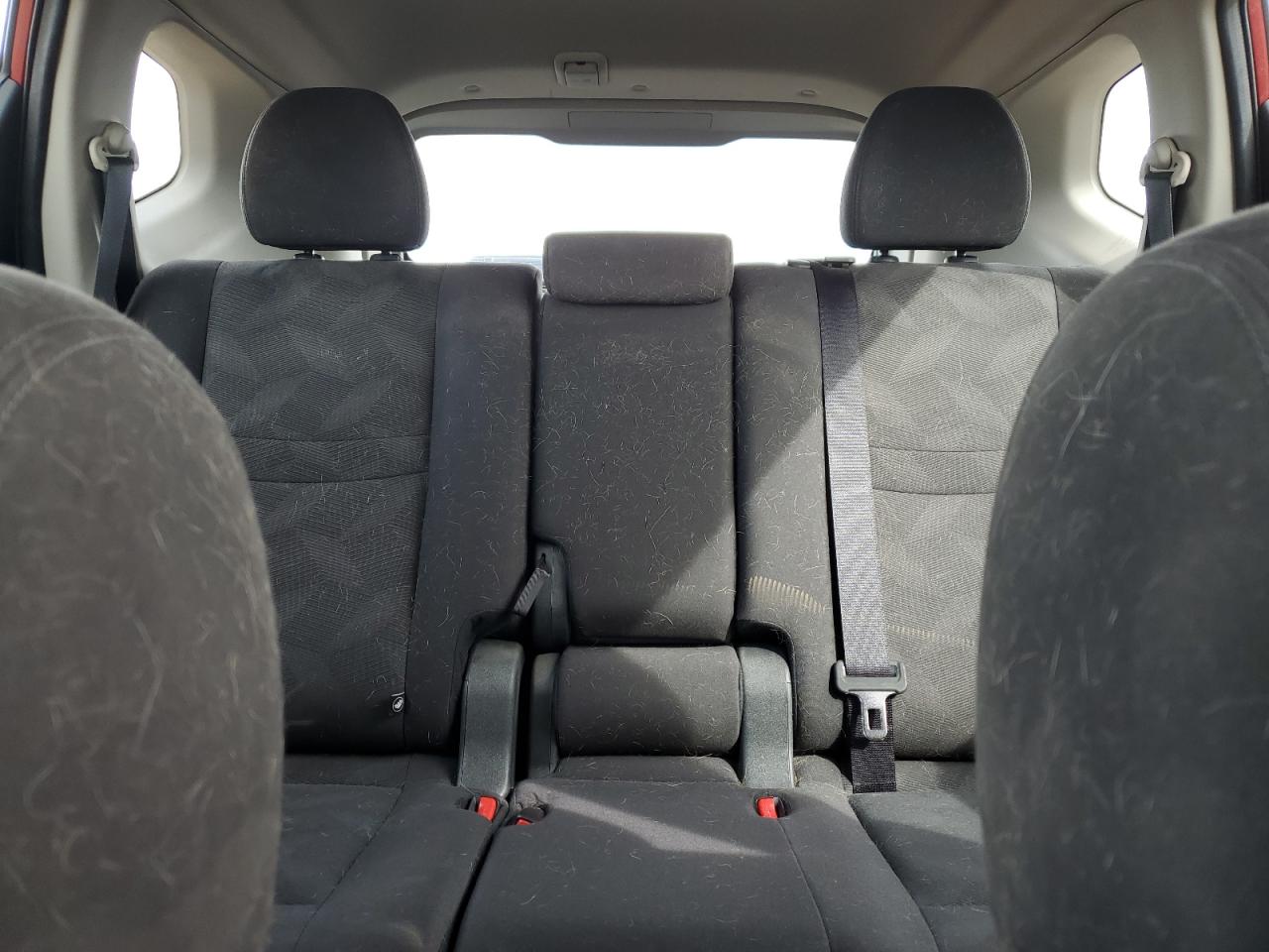 2016 Nissan Rogue S VIN: KNMAT2MV0GP633791 Lot: 81101315