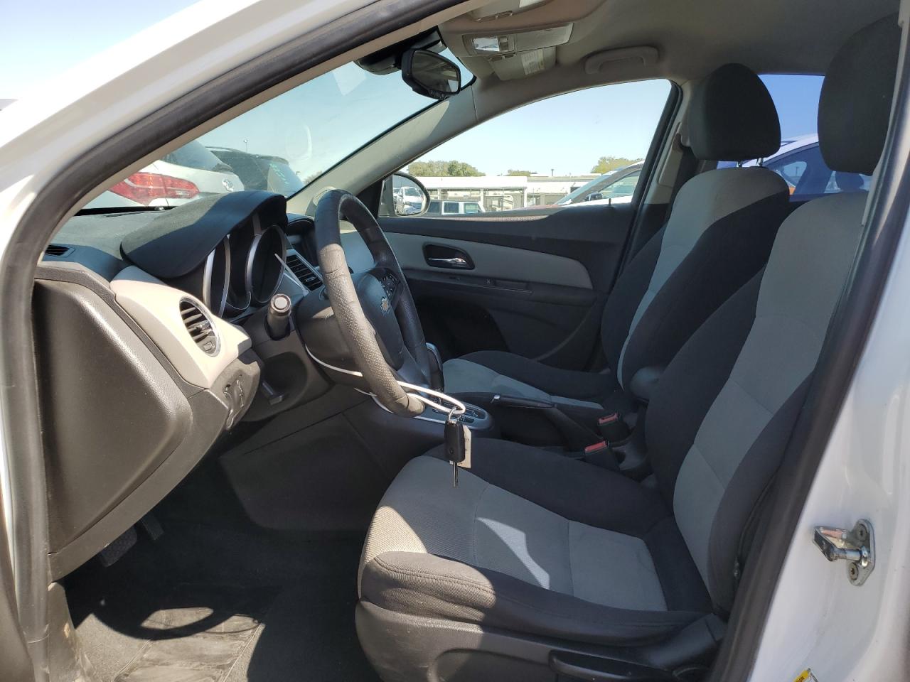 2016 Chevrolet Cruze Limited Ls VIN: 1G1PC5SG4G7220099 Lot: 81801985