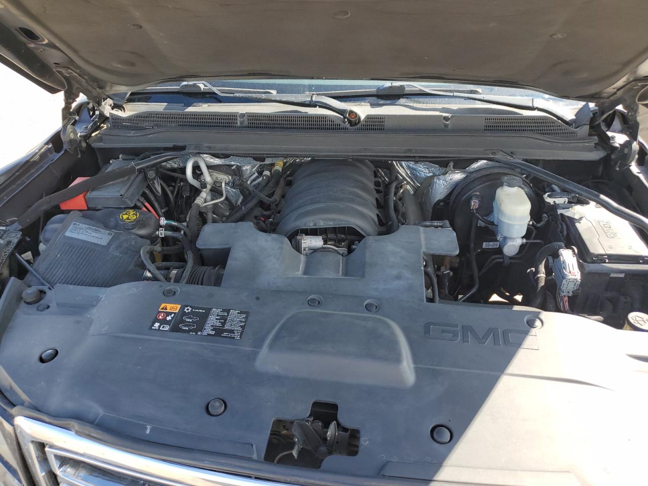 2015 GMC Yukon Xl C1500 Sle VIN: 1GKS1GKC9FR718855 Lot: 80947955