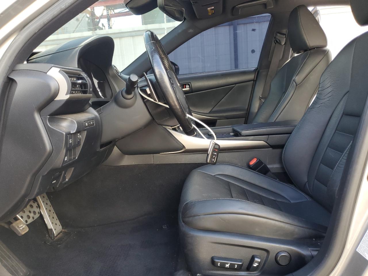 2017 Lexus Is 200T VIN: JTHBA1D23H5040190 Lot: 82172725