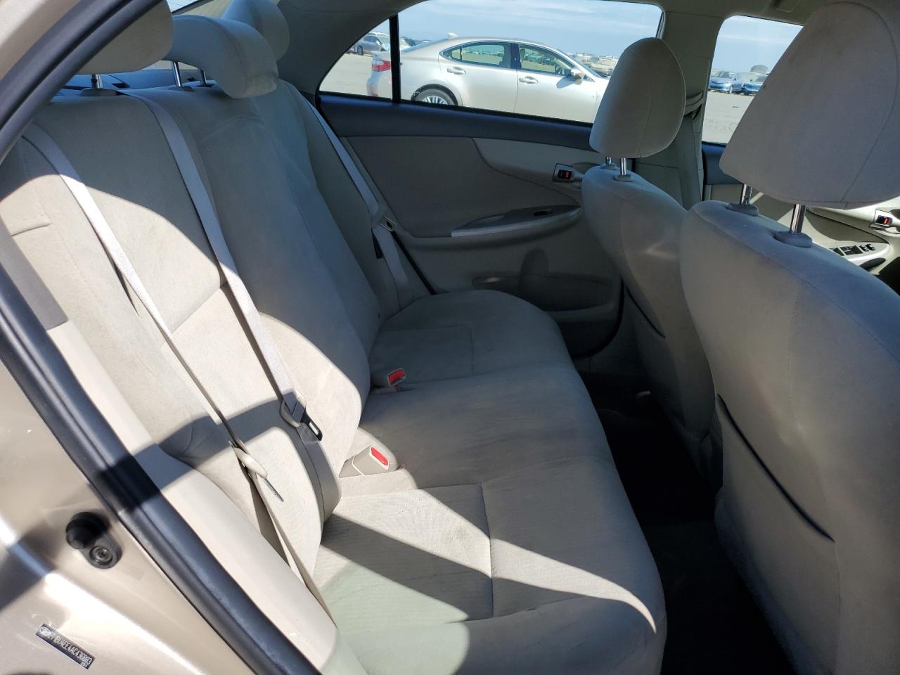 2010 Toyota Corolla Base VIN: 2T1BU4EE4AC436883 Lot: 81466765