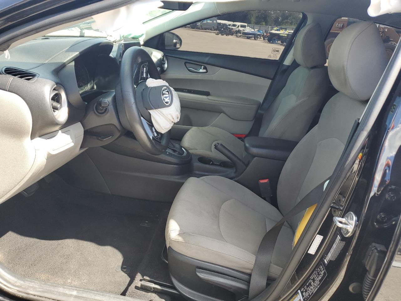 2020 Kia Forte Fe VIN: 3KPF24AD1LE141359 Lot: 83835065