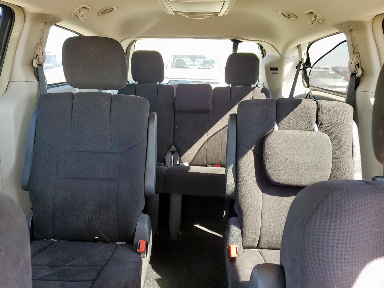 2011 Chrysler Town & Country Touring VIN: 2A4RR5DG9BR665659 Lot: 80670465