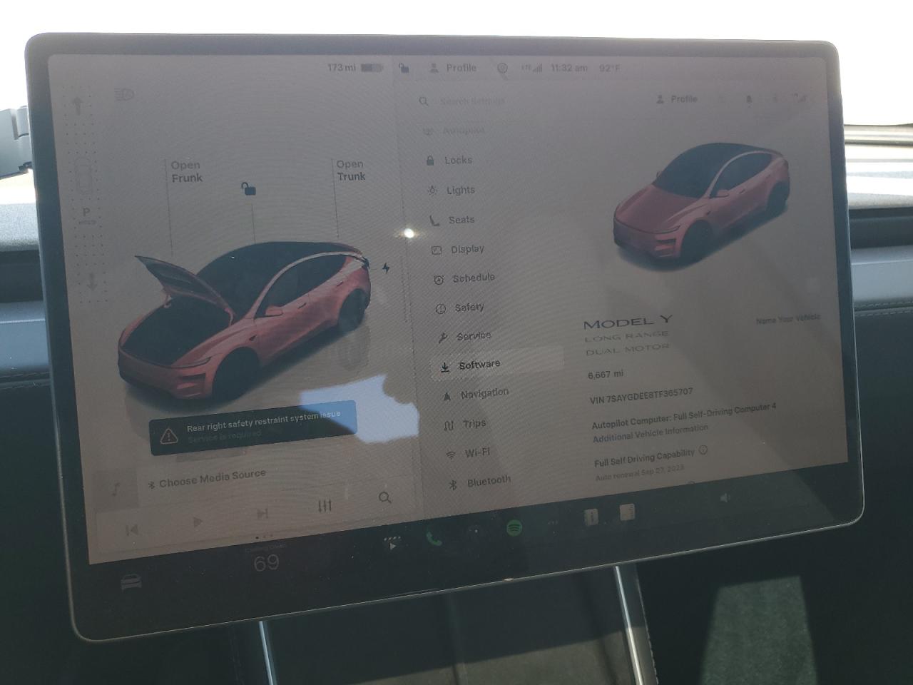 2026 Tesla Model Y VIN: 7SAYGDEE8TF365707 Lot: 81463345