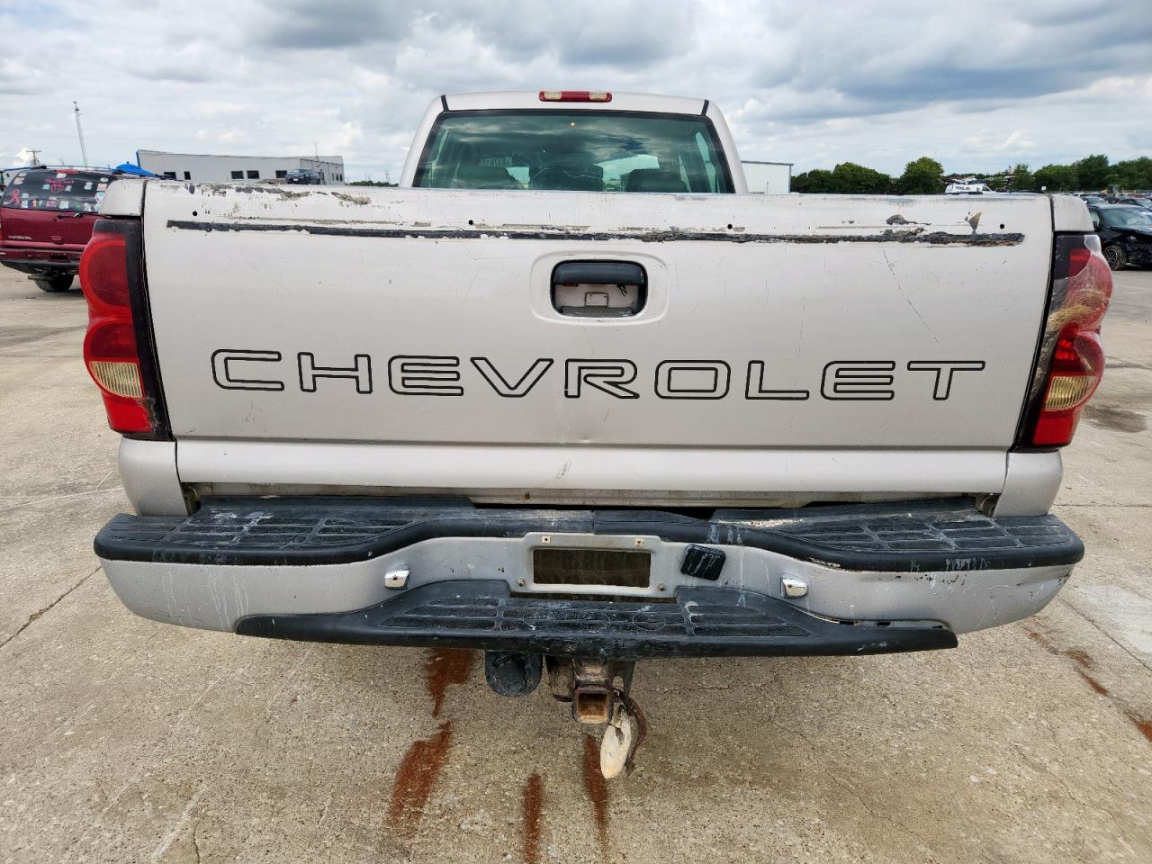 2006 Chevrolet Silverado C2500 Heavy Duty VIN: 1GCHC23U66F225095 Lot: 81761925