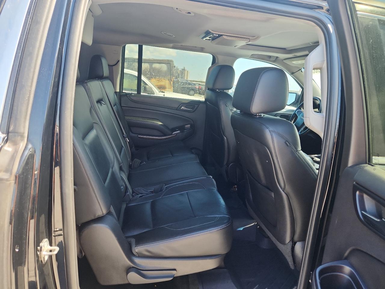 2015 Chevrolet Suburban C1500 Lt VIN: 1GNSCJKCXFR243601 Lot: 81587885