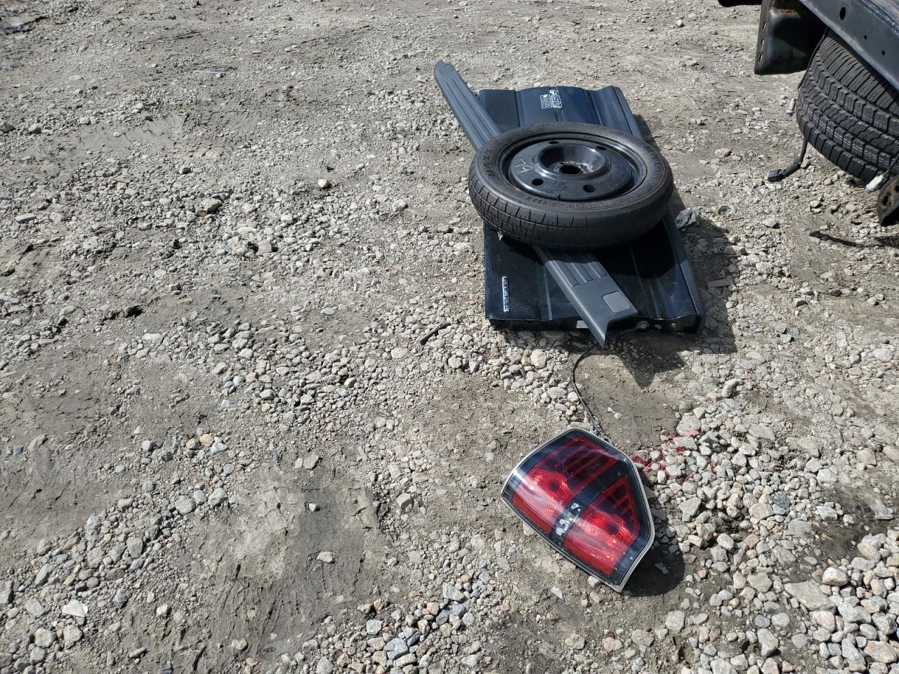 2013 Ford F150 Super Cab VIN: 1FTFX1EF6DFB13639 Lot: 81653205