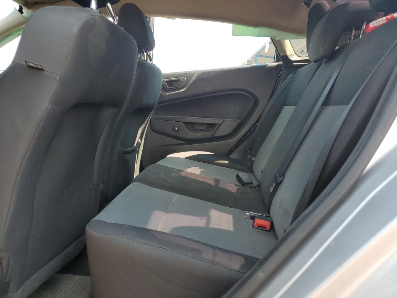 2019 Ford Fiesta S VIN: 3FADP4AJ2KM130010 Lot: 72019375