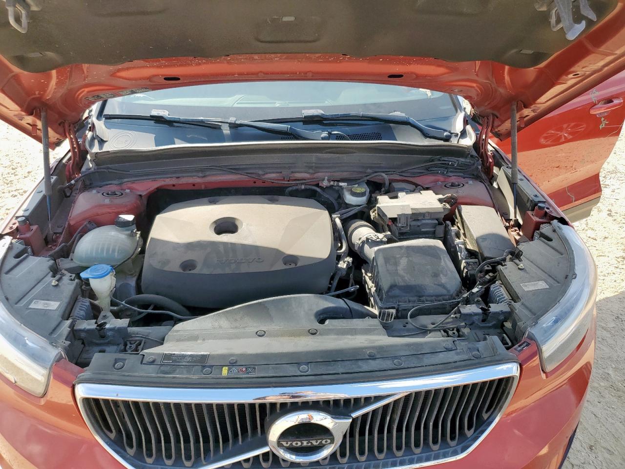 2019 Volvo Xc40 T5 Momentum VIN: YV4162XZ9K2013773 Lot: 81328865