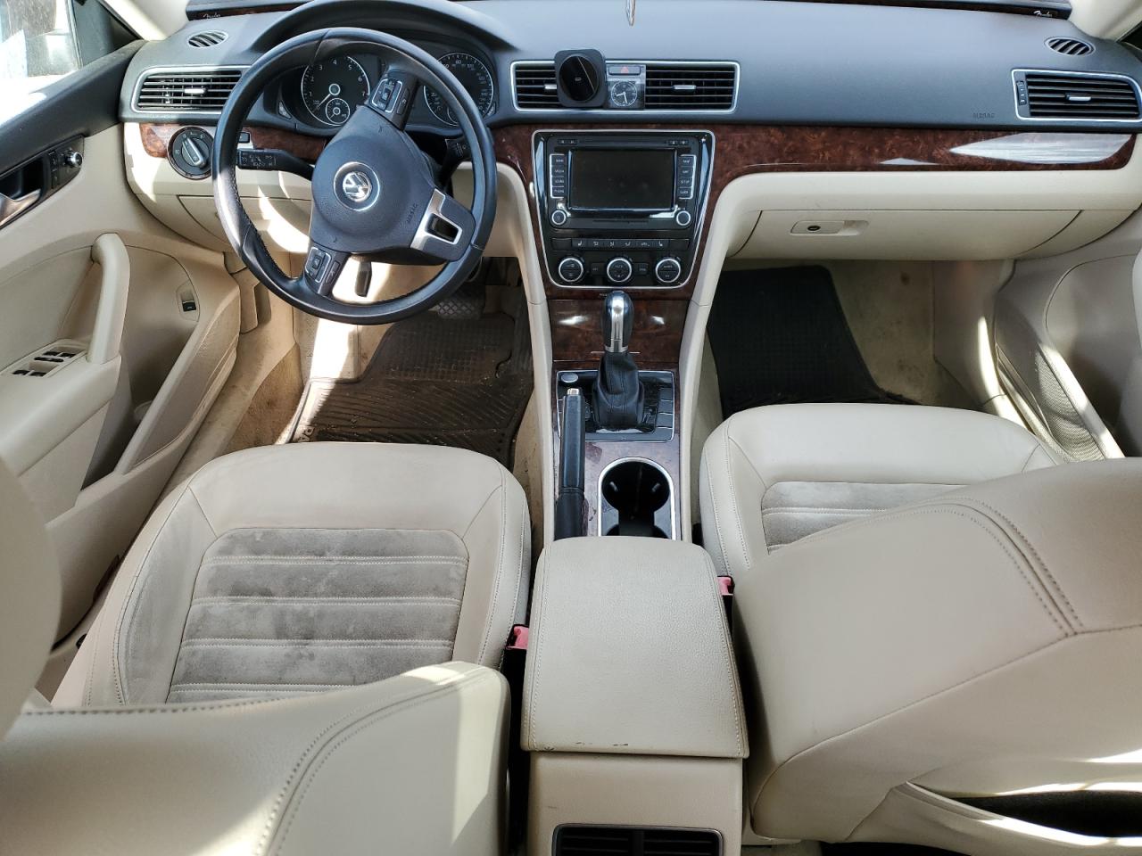 2013 Volkswagen Passat Sel VIN: 1VWCP7A30DC068276 Lot: 80512125