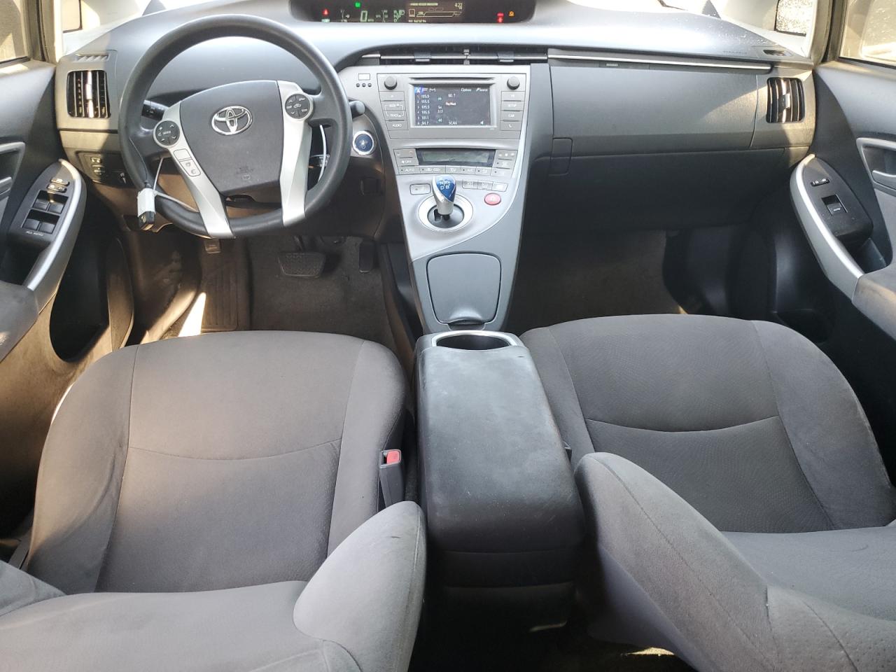 2015 Toyota Prius VIN: JTDKN3DU5F0411265 Lot: 81118385