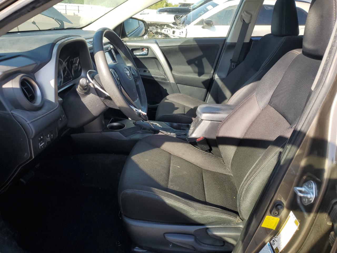 2015 Toyota Rav4 Xle VIN: JTMRFREV8FD141687 Lot: 81857375