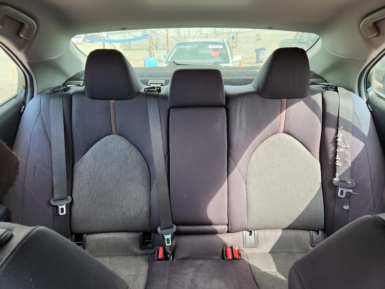 2018 Toyota Camry L VIN: 4T1B11HK9JU567072 Lot: 84627815