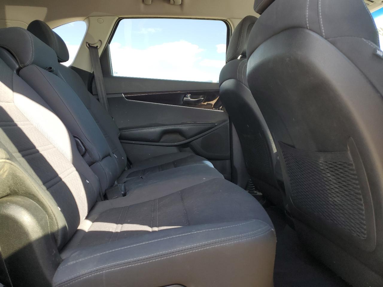 2016 Kia Sorento Lx VIN: 5XYPGDA51GG150733 Lot: 82146345