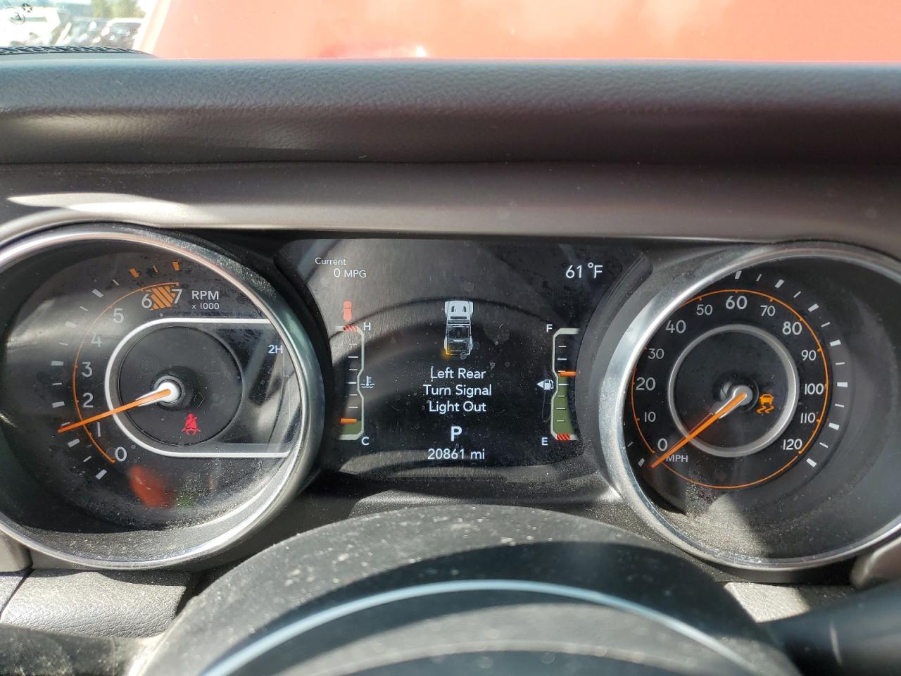 2020 Jeep Wrangler Sport VIN: 1C4GJXAN5LW241469 Lot: 82111505