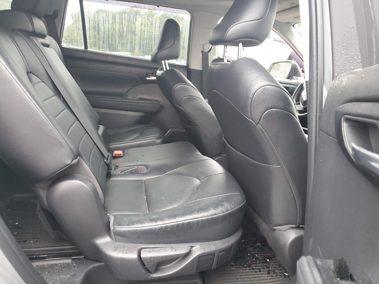 2022 Toyota Highlander Xle VIN: 5TDGZRBH4NS181913 Lot: 83931545