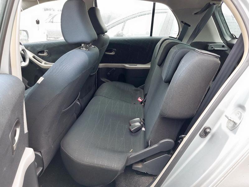 2008 TOYOTA YARIS TR 
