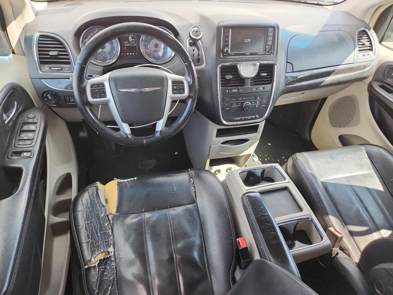 2015 Chrysler Town & Country Touring VIN: 2C4RC1BG0FR636625 Lot: 81468565