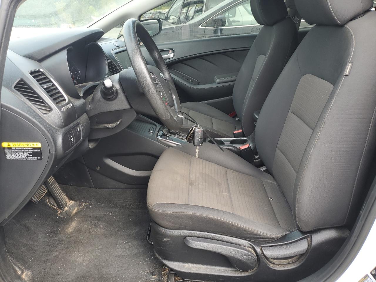 2018 Kia Forte Lx VIN: 3KPFL4A71JE256323 Lot: 84263295