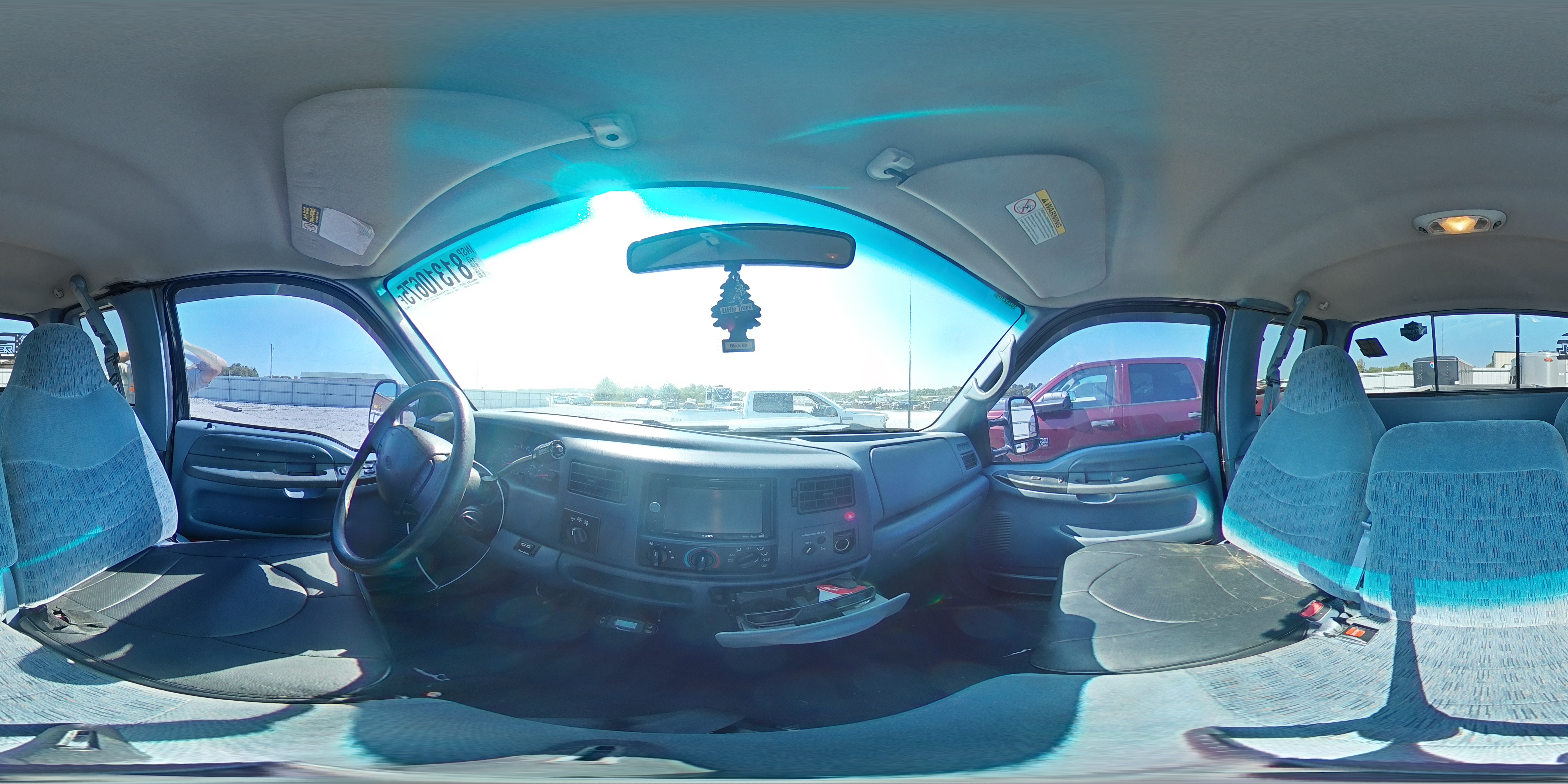 1999 Ford F350 Super Duty VIN: 1FTWX33F6XEF08638 Lot: 81310675