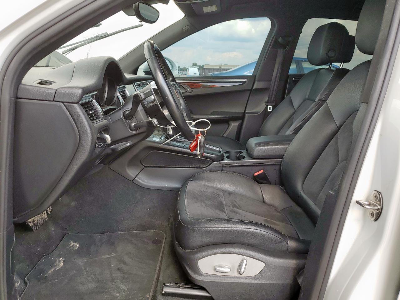 2018 Porsche Macan VIN: WP1AA2A51JLB19262 Lot: 71133965