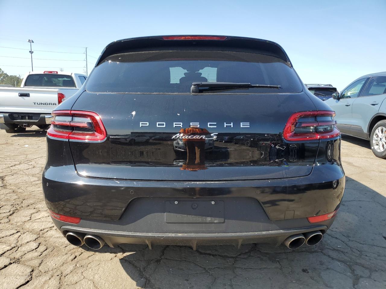 2018 Porsche Macan S VIN: WP1AB2A54JLB35758 Lot: 71875845